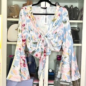 Cropped Silky Bell Sleeve Wrap Top Multicolour Pastel 1X